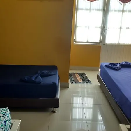 Hotel Kalamary De Indias *